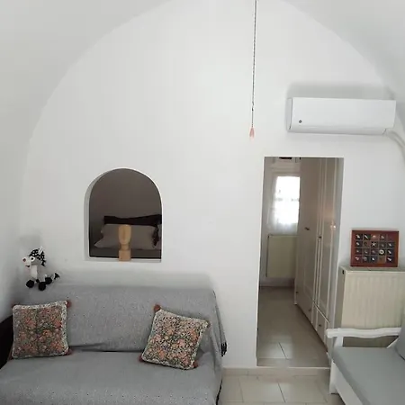 Cactus House Santorini بيت للعطل *